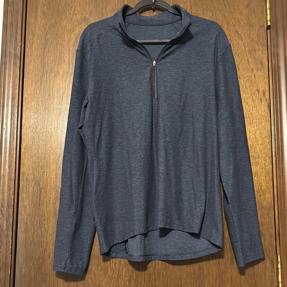 Lululemon Athletica Men's Blue Sweater